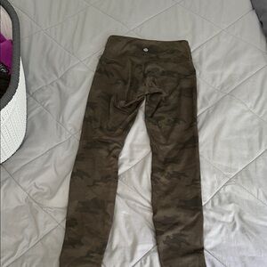 lululemon athletica Olive Camo Ankle Leggings